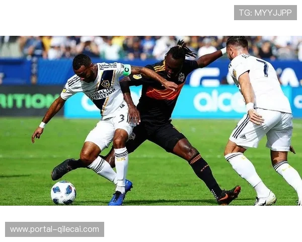 山根视来绝平美职联洛杉矶银河客场2比2战平西雅图海湾人