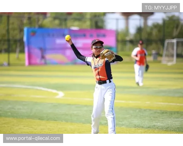 四川省青少年棒垒球总决赛落幕，500余名少年挥棒展现青春力量